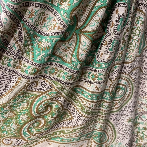 Chan Luu M Maxidress
Hand Made in India
Boho Festival Hippie Beaded Natural - Picture 6 of 13